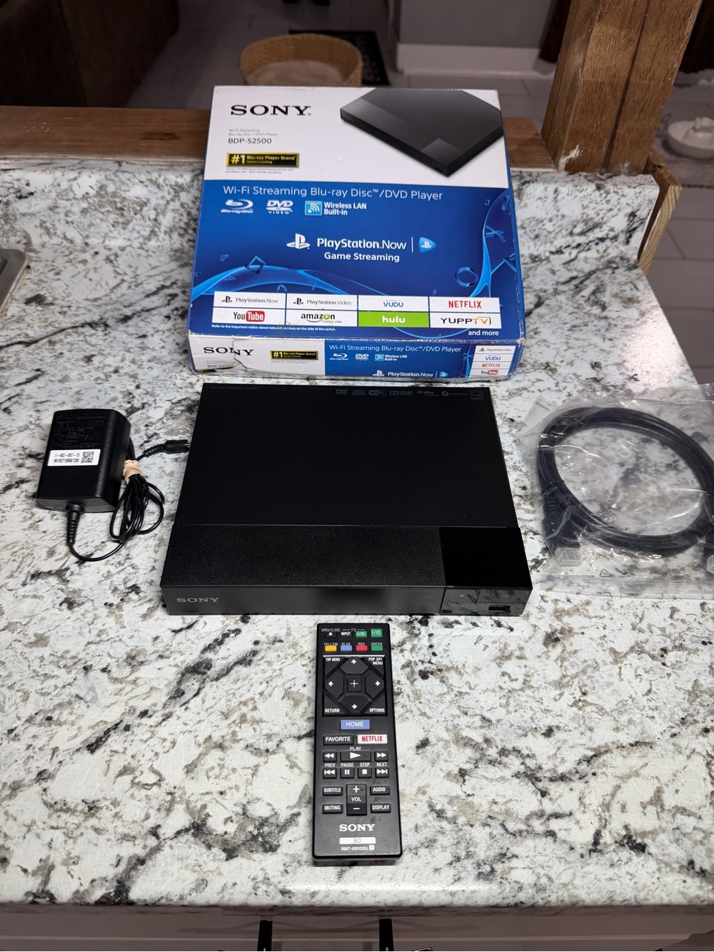Sony BDP-S2500 Wi-Fi streaming Blu-ray and DVD player